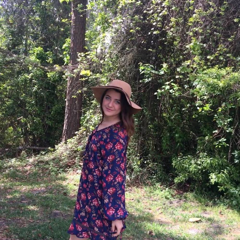 Meet your Posher, Kayla